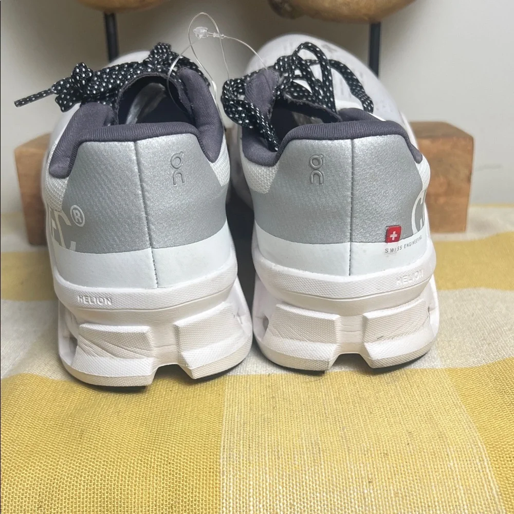 On Running Monochrome Sneakers - Picture 6 of 11